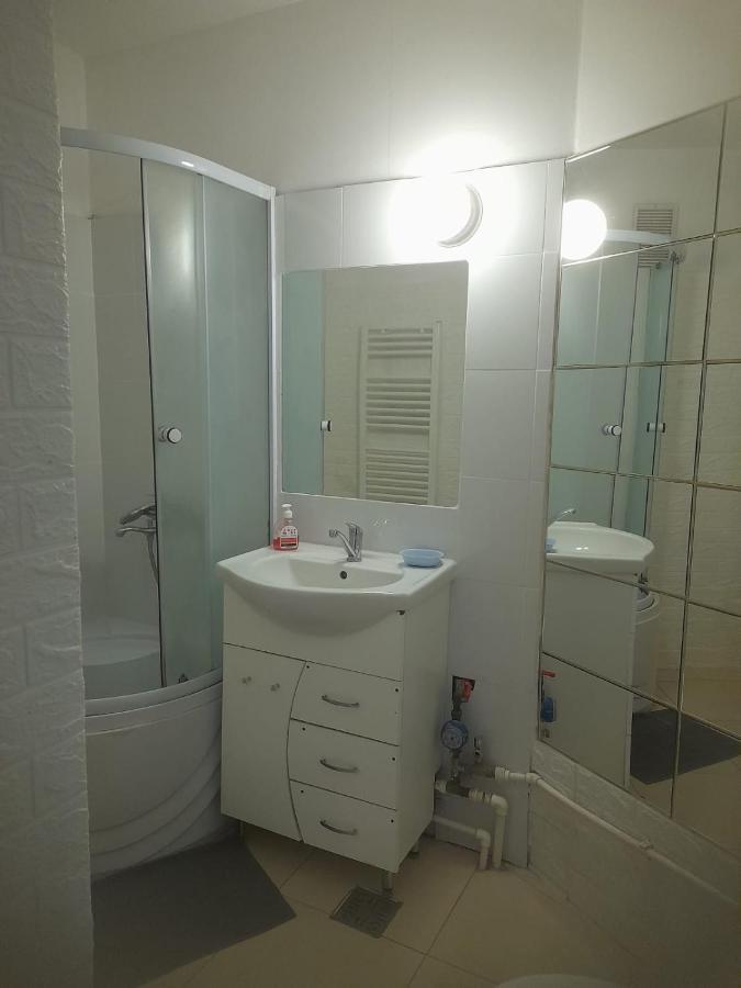 Central Bright Modern Studio Букурещ Екстериор снимка