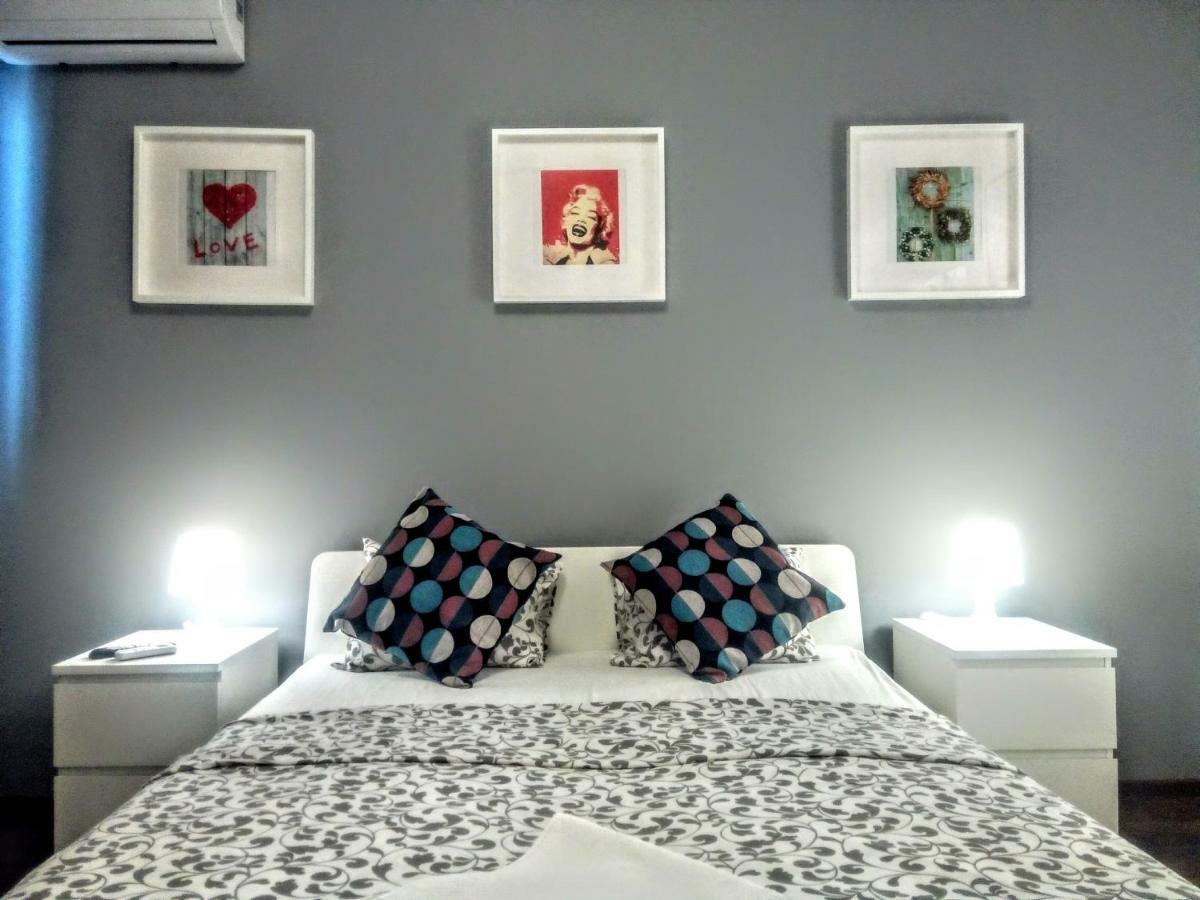 Central Bright Modern Studio Букурещ Екстериор снимка